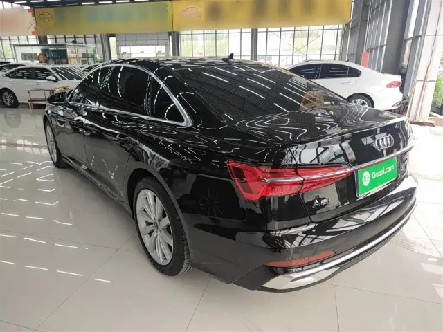 Audi A6L — Фото автомобиля 22