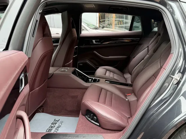 Porsche Panamera — Фото автомобиля 23