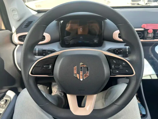Leapmotor T03 — Фото автомобиля 10