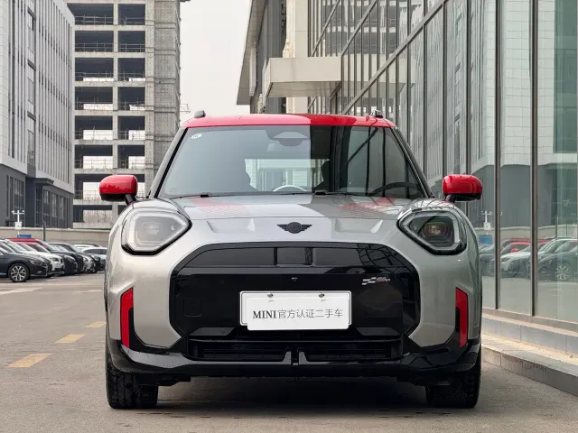 MINI Electric MINI JCW ACEMAN — Фото автомобиля 2