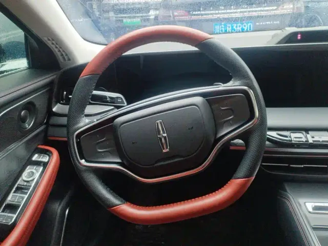 Lincoln Z — Фото автомобиля 15