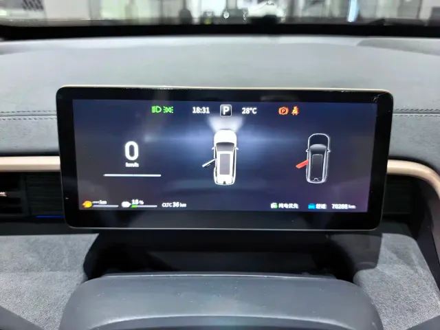 Dongfeng eπ 008 — Фото автомобиля 15