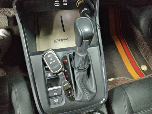 Honda CR-V — Фото автомобиля 13
