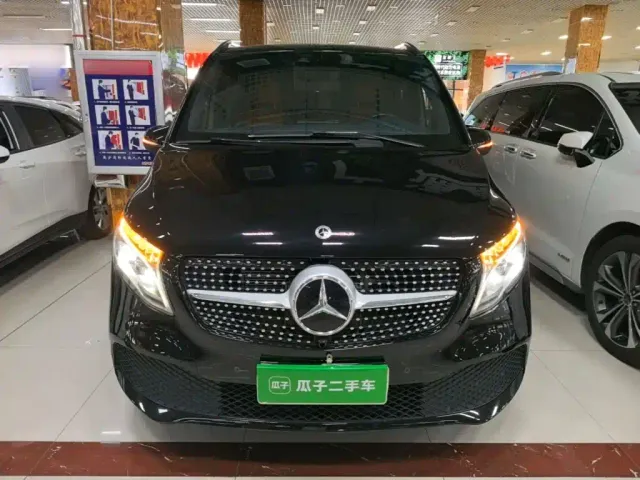 Mercedes-Benz V-Class — Фото автомобиля 2
