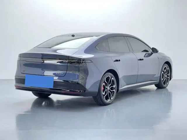 Nissan N7 — Фото автомобиля 4