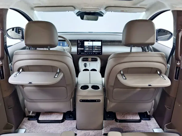 Arcfox Wendao V9 — Фото автомобиля 14