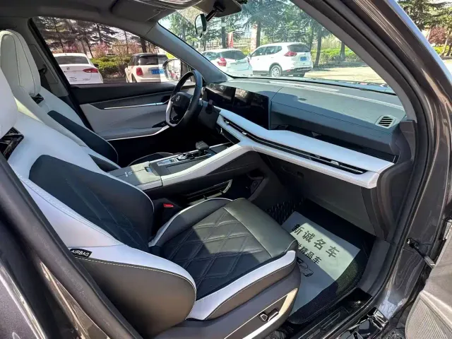 Changan CS75 Plus — Фото автомобиля 6