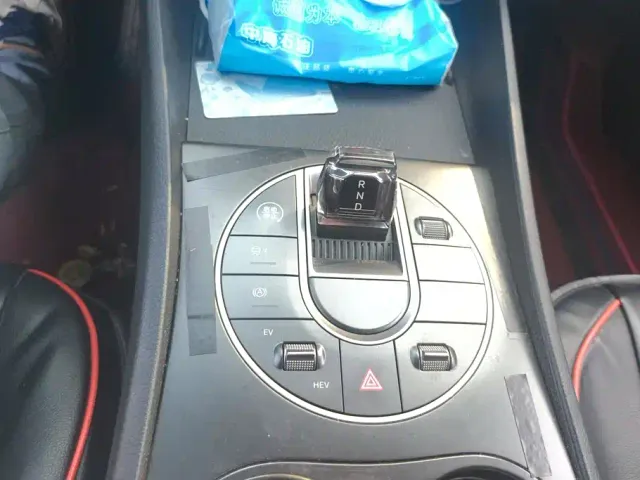 BYD Seal 05 DM-i — Фото автомобиля 16