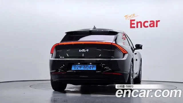 Kia EV6 — Фото автомобиля 4