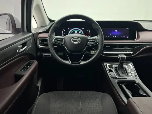 GAC Trumpchi M6 — Фото автомобиля 12