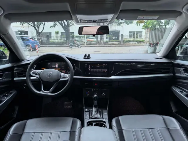 Volkswagen Passat — Фото автомобиля 6