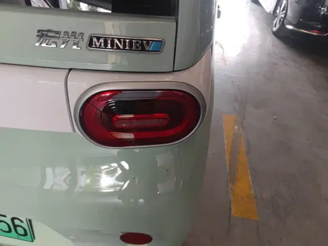 Wuling Hongguang Mini EV — Фото автомобиля 7