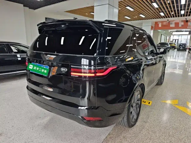 Land Rover Discovery — Фото автомобиля 4