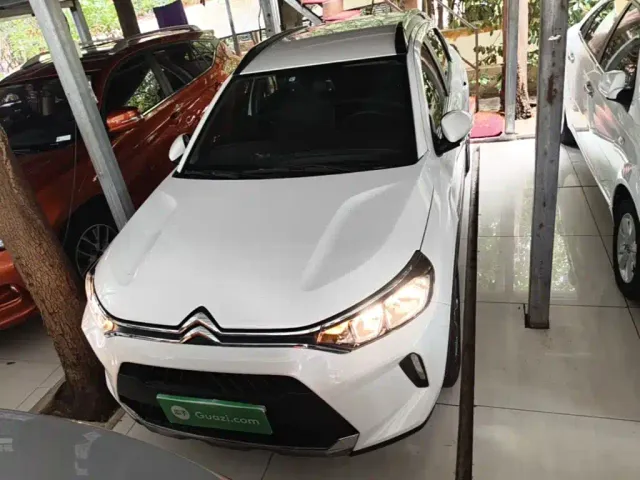 Citroen C3-XR — Фото автомобиля 2