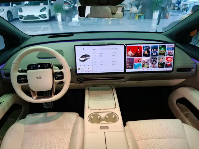 Li Auto i6 — Фото автомобиля 20
