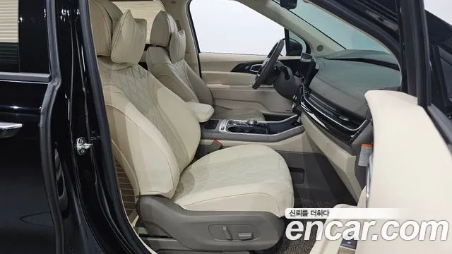Kia Carnival Generation 4 — Фото автомобиля 10