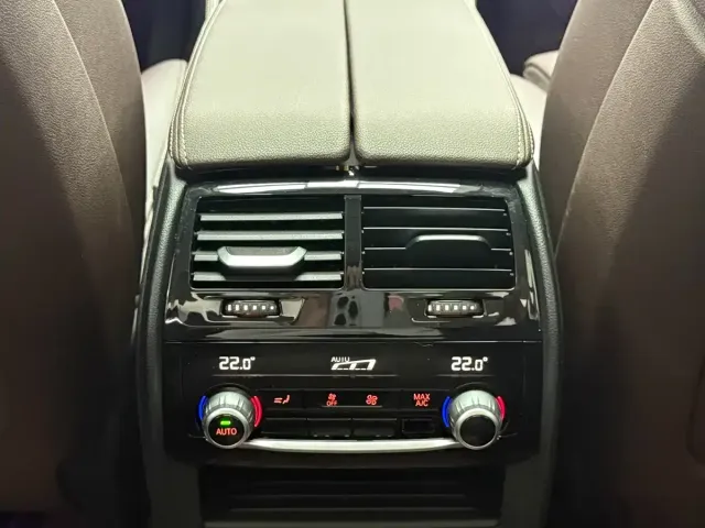 BMW 5 Series — Фото автомобиля 15