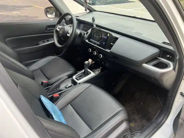 Honda Fit — Фото автомобиля 7