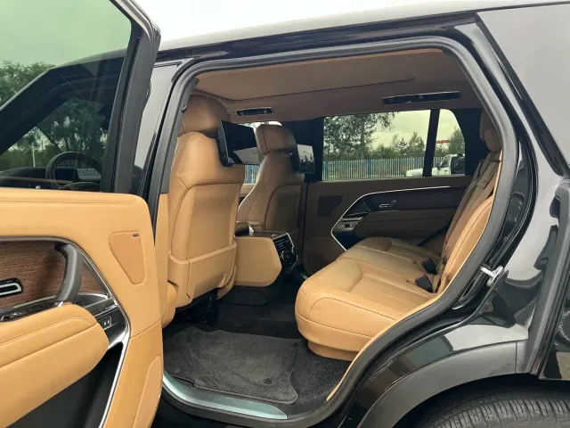 Land Rover Range Rover — Фото автомобиля 9