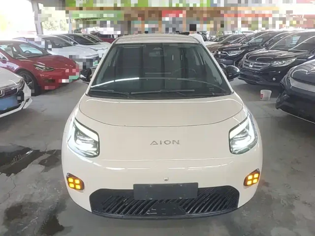 GAC Aion UT — Фото автомобиля 2