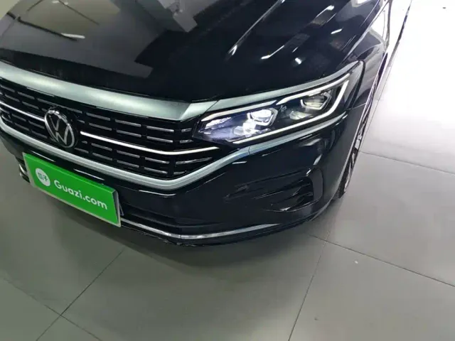 Volkswagen Passat — Фото автомобиля 23