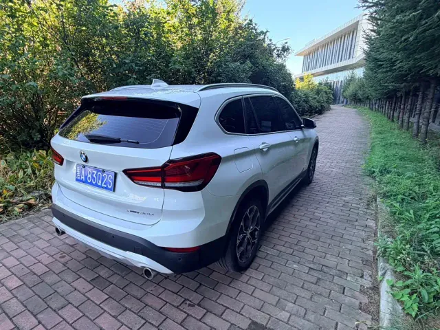 BMW X1 — Фото автомобиля 4