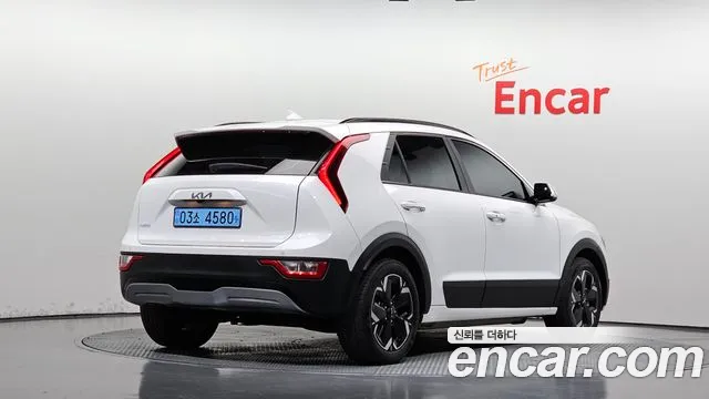 Kia Niro New — Фото автомобиля 2
