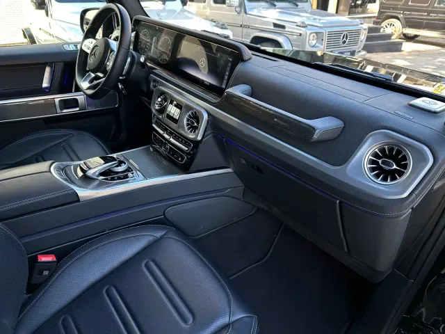 Mercedes-Benz G-Class — Фото автомобиля 11