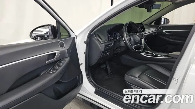 Hyundai Sonata Sonata (DN8) 1.6 Turbo — Фото автомобиля 9