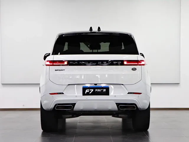 Land Rover Range Rover Sport — Фото автомобиля 5