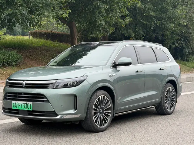 Aito M7 — Фото автомобиля 3