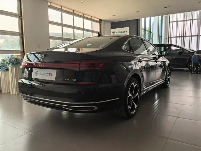 Volkswagen Passat 2024 380TSI Starlight Dragon Glory Edition — Фото автомобиля 14
