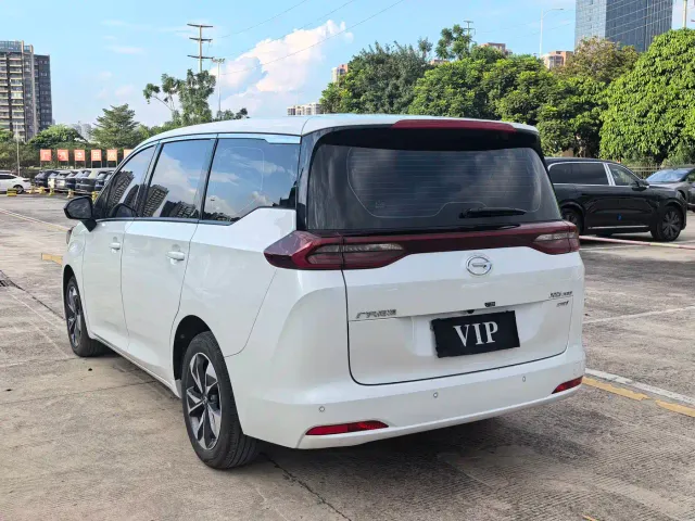 GAC Trumpchi M6 — Фото автомобиля 7