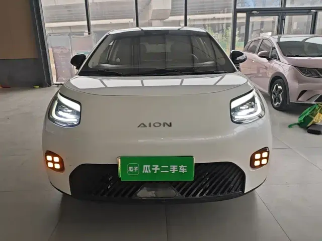 GAC Aion UT — Фото автомобиля 2