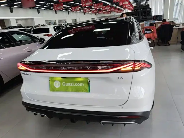 Geely Galaxy L6 — Фото автомобиля 5