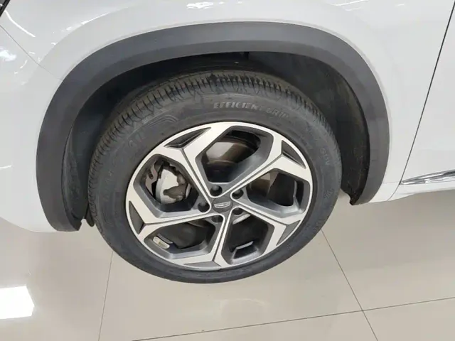 Geely Xingyue L — Фото автомобиля 22