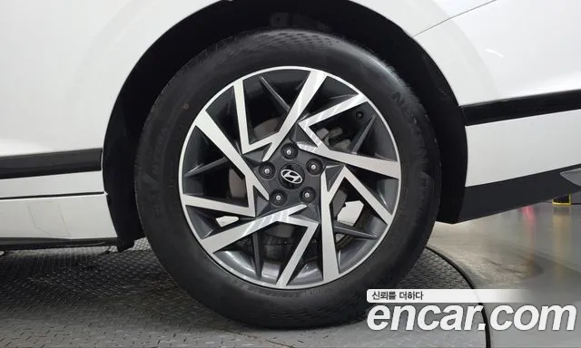 Hyundai Grandeur GN7 — Фото автомобиля 6