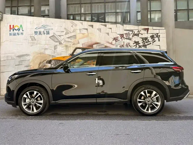 Infiniti QX60 — Фото автомобиля 3