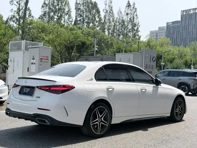 Mercedes-Benz C-Class — Фото автомобиля 9