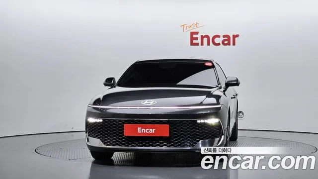Hyundai Grandeur GN7 — Фото автомобиля 3