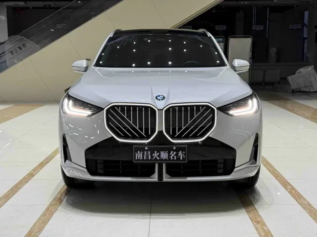 BMW X3 — Фото автомобиля 2