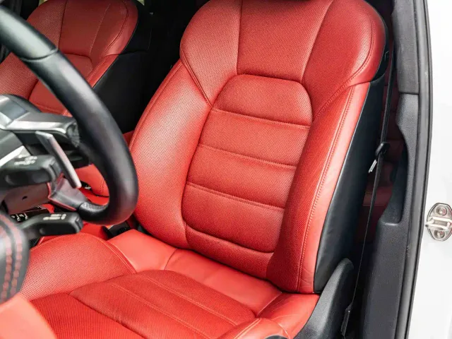 Porsche Macan — Фото автомобиля 12