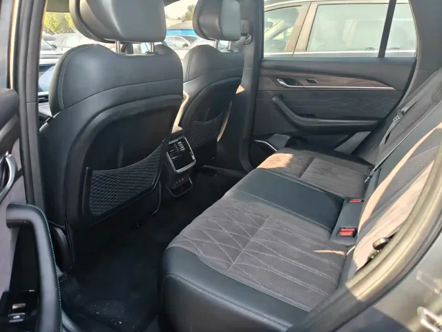 Geely Xingyue L — Фото автомобиля 6