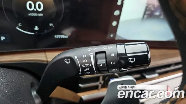 Hyundai Santafe Santa Fe (MX5) Бензин 2.5T 4WD — Фото автомобиля 17