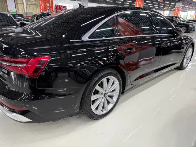 Audi A6L — Фото автомобиля 3