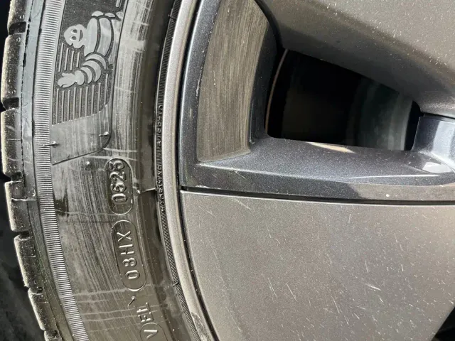 Tesla Model 3 — Фото автомобиля 20