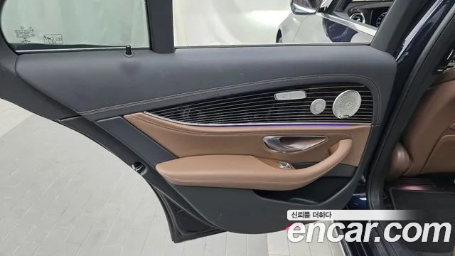 Mercedes-Benz E-Class W213 — Фото автомобиля 14