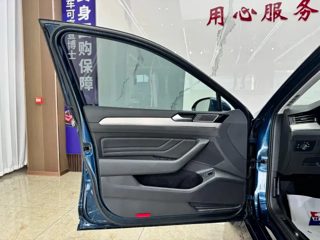Volkswagen Weilan 2021 2.0T Smooth Ride Edition — Фото автомобиля 16