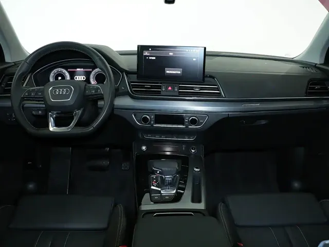 Audi Q5L — Фото автомобиля 7