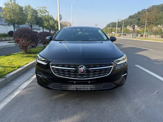 Buick Regal — Фото автомобиля 2